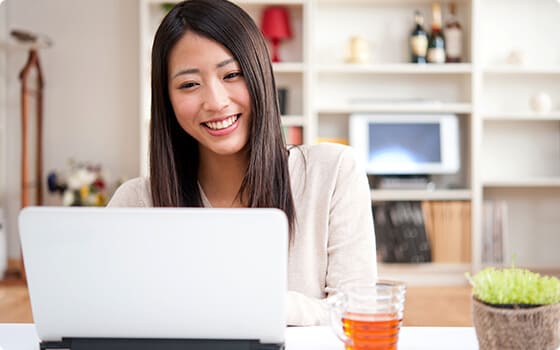 在宅で好きな時間で学べる